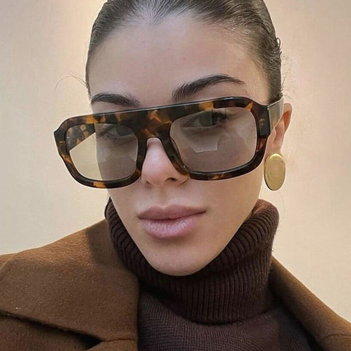 Women's fashionable square sunglasses with eye-catching animal print design Skanto