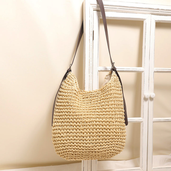 Light handbag with wide shoulder strap Skanto