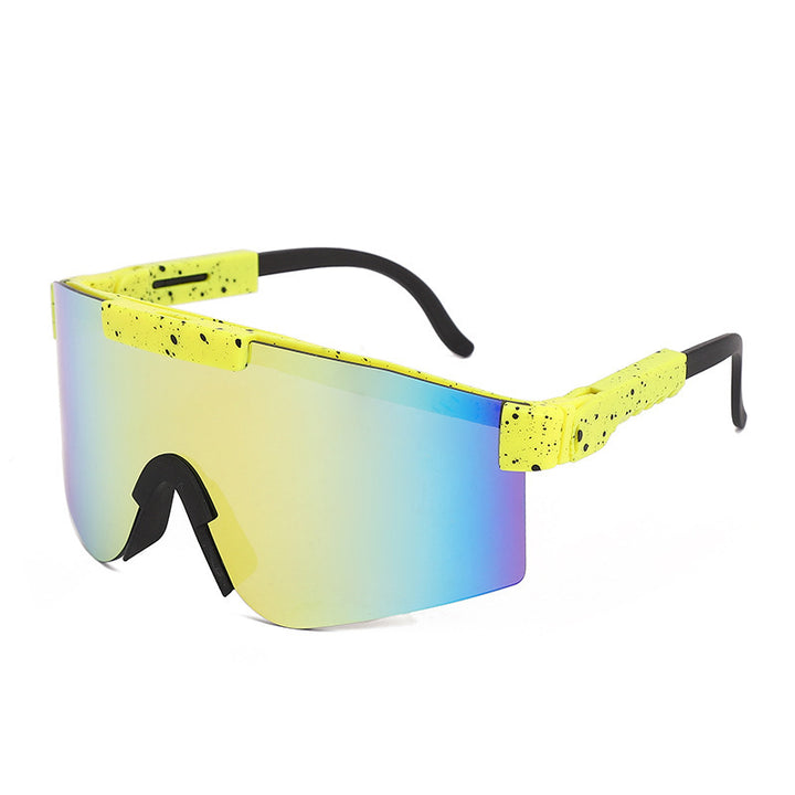 Dame Sporty Statement Solbrille i moderne design Skanto