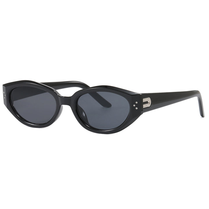 Dame moteriktig solbrille med dyremønster og stilfull ramme Skanto