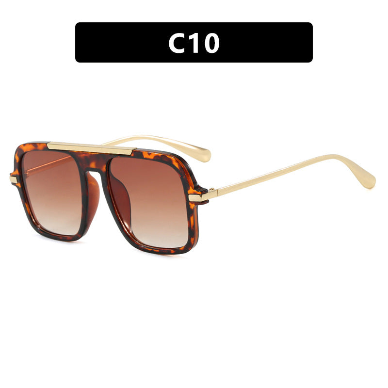 Dame kvadratisk solbrille med luksuriøs metallramme og robuste glass Skanto