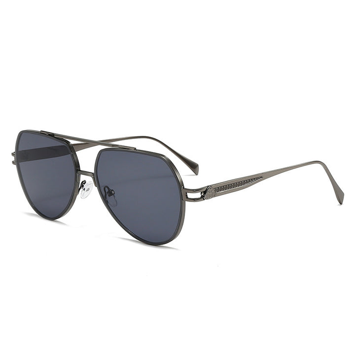 Dame Designer-solbrille i stilfull, bølget metallramme Skanto