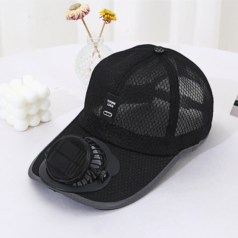 Ventilert baseball cap med integrert solfan i visiret og pustende nett Skanto
