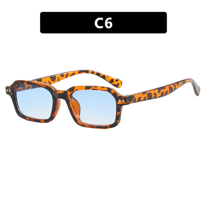 Women's fashion square sunglasses in urban design Skanto