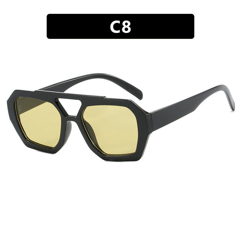 Dame geometrisk solbrille med luksuriøst design Skanto