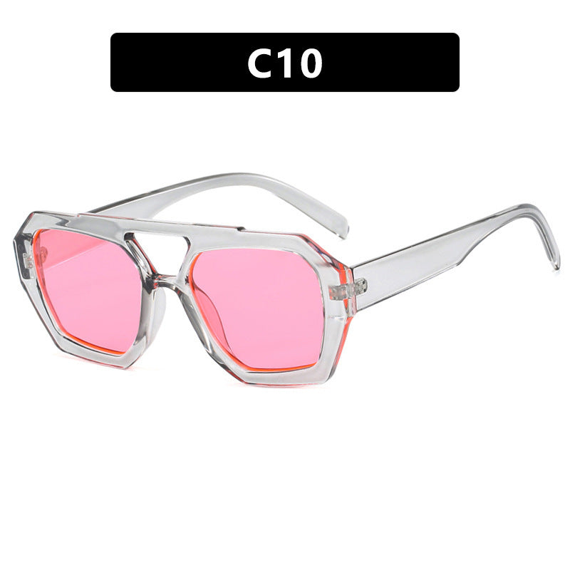 Women's geometric sunglasses made of robust plastic with polarized lenses Skanto