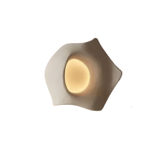 Skanto | Vegglampe laget av polystyren i Wabi-Sabi stil