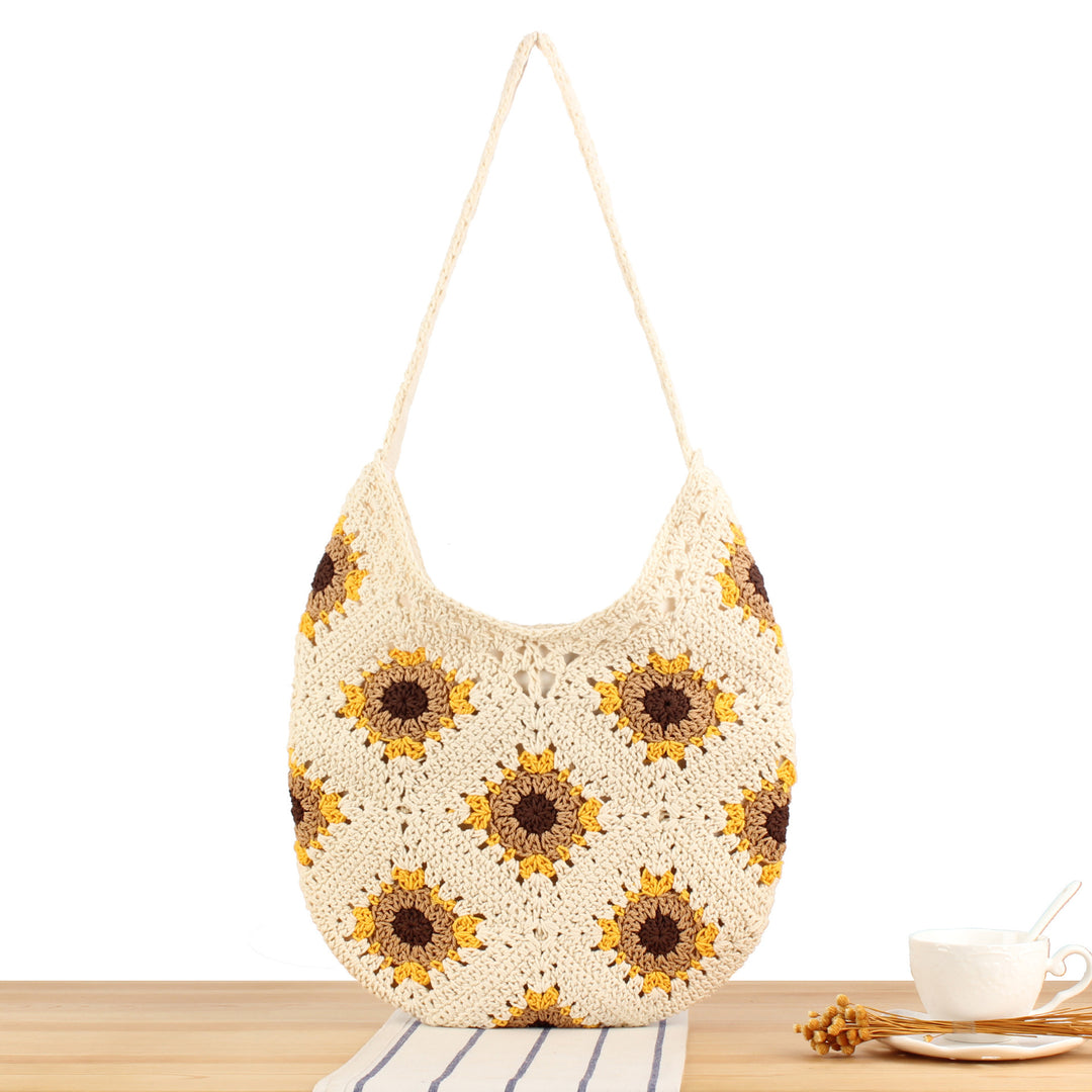 Hand-knotted tote bags with floral crochet patterns Skanto