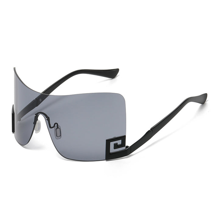 Dame Oversized Shield-solbrille med ekstravagant design Skanto