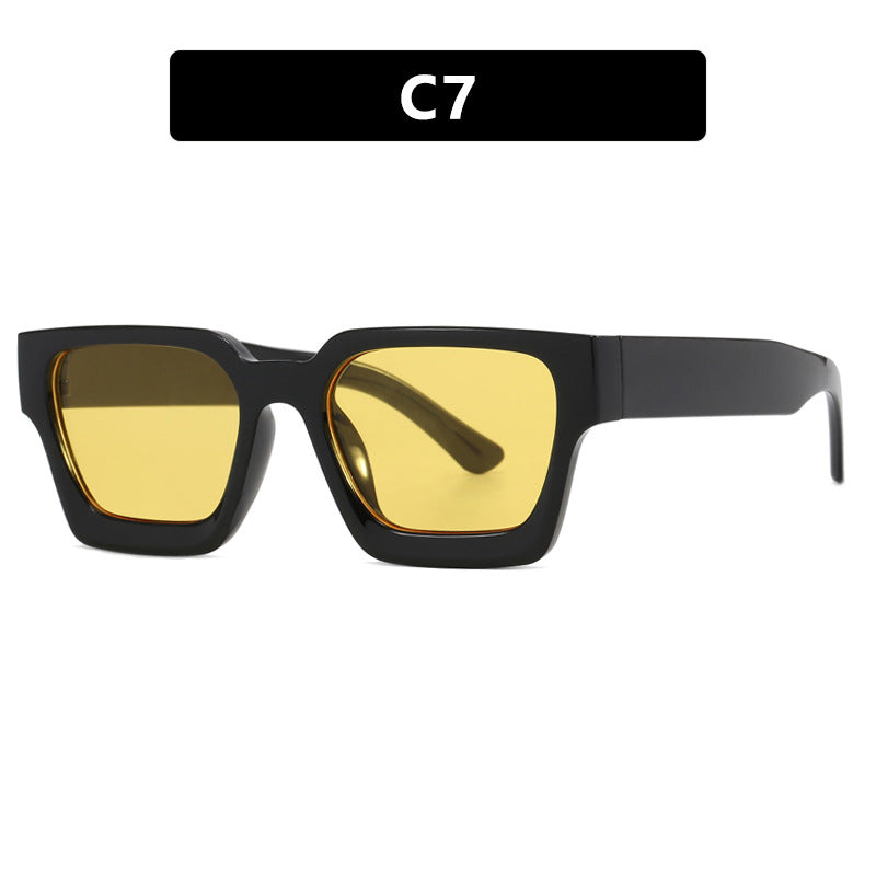 Women's Fashionable Square Reading Glasses with Transparent Frame Structure Skanto
