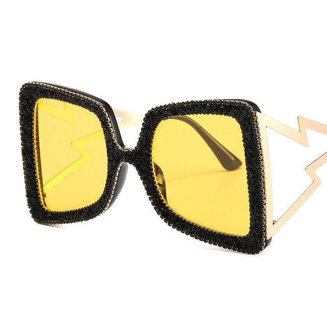 Dame overdimensjonert solbrille med glitrende krystallramme Skanto
