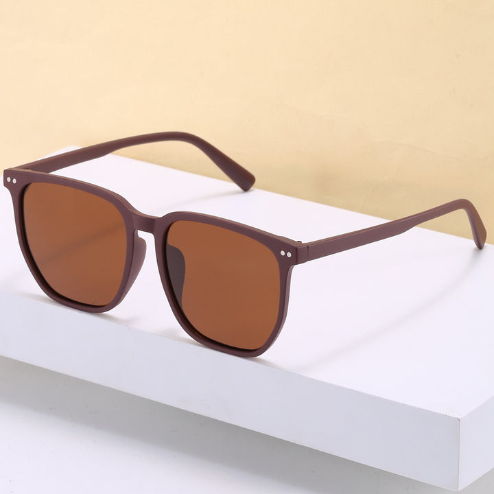 Dame moteriktig solbrille i klart design Skanto