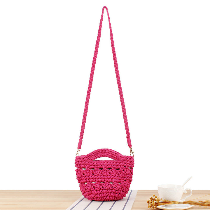 Hand-knotted shoulder bag Skanto
