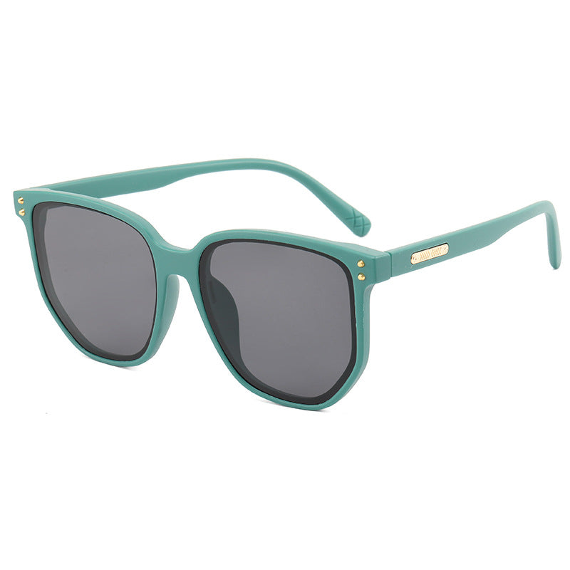 Dame moteriktig oversized solbrille med robust plastramme Skanto
