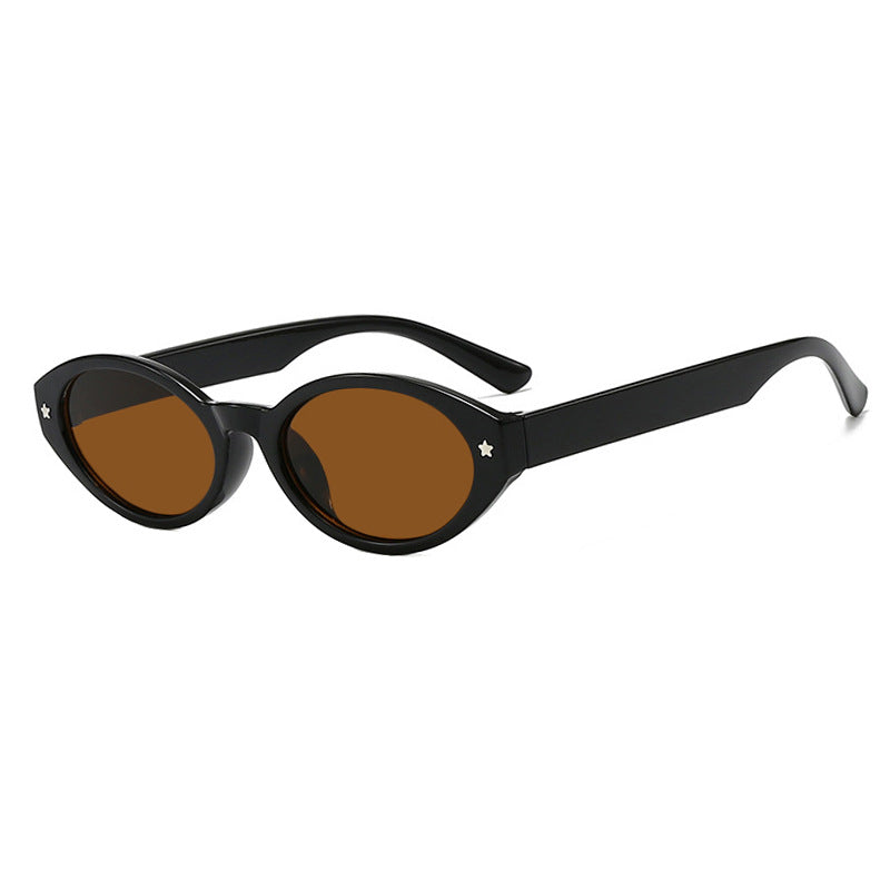 Women's Cat-Eye Sunglasses with Elegant Carrying Case Design Skanto