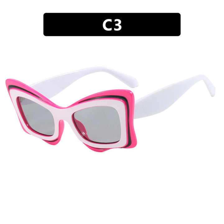 Women's oversized sunglasses in extravagant design Skanto