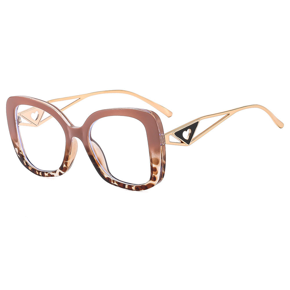 Women's fashion oversized sunglasses with luxurious heart detail Skanto