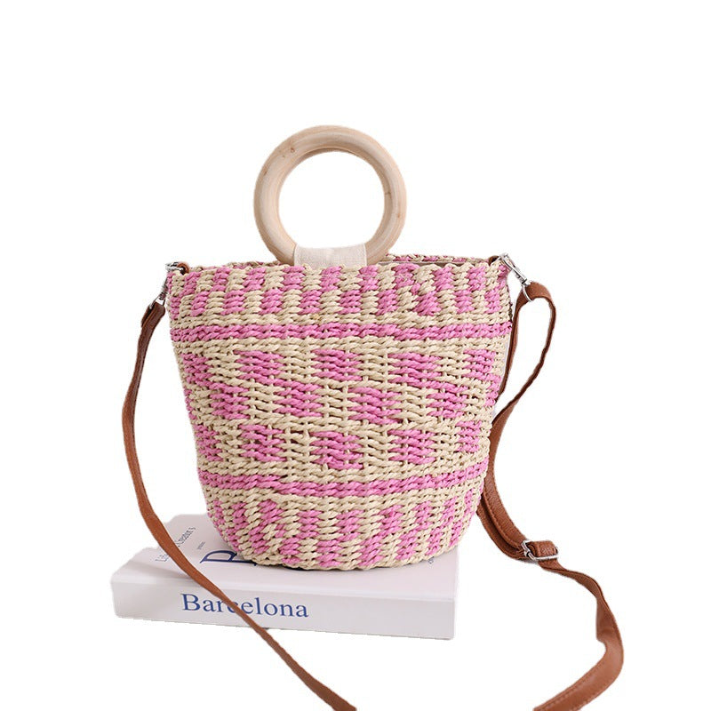 Handmade basket bag with wooden handle and adjustable shoulder strap Skanto
