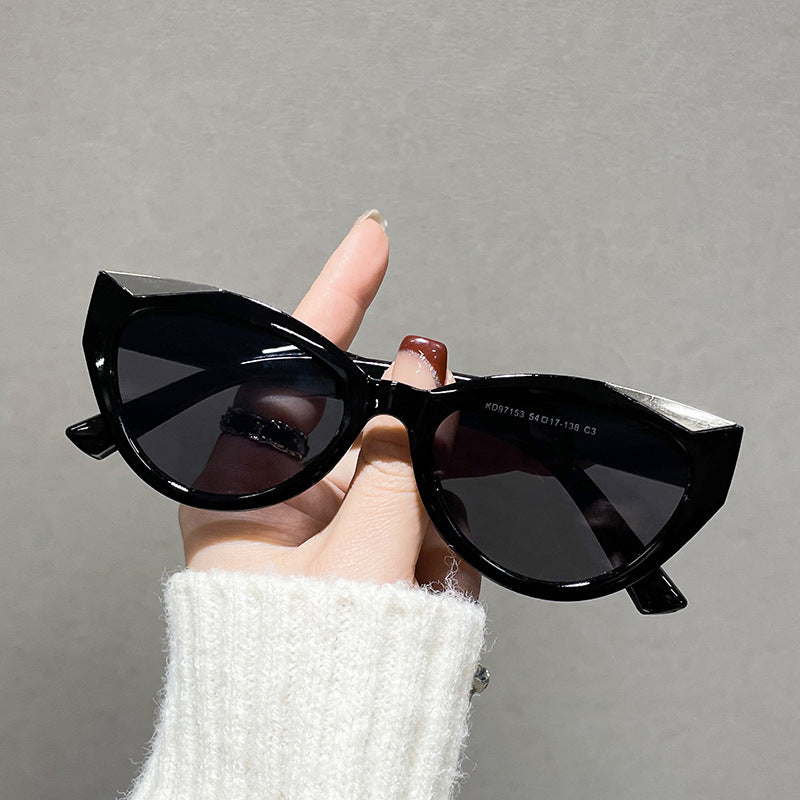 Dame moter Cat-Eye solbrille med glitrende detaljer Skanto