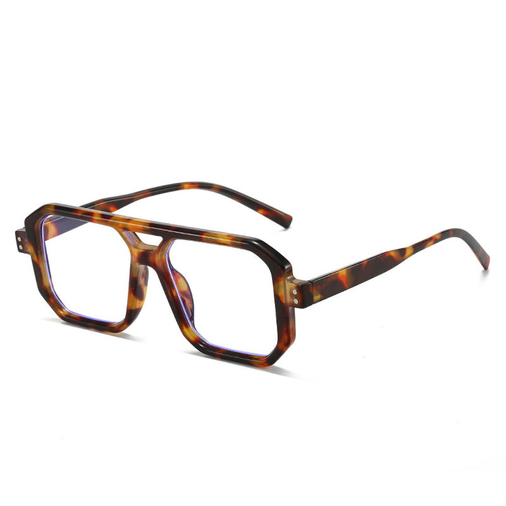 Dame moteriktig solbrille i moderne åttekantet design Skanto