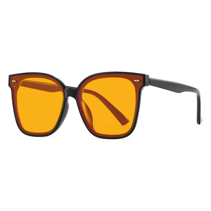 Dame solbrille i moderne geometrisk design Skanto