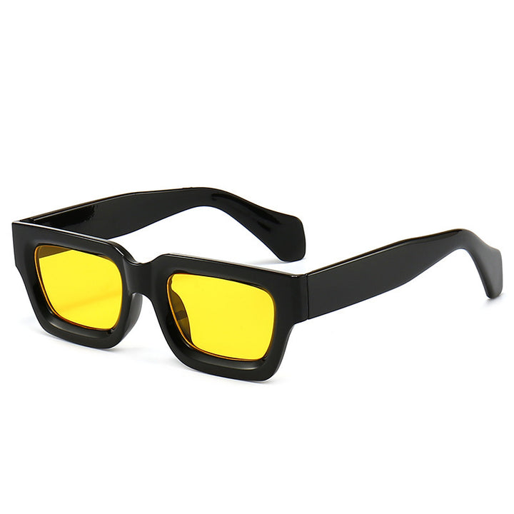 Women's trendy sunglasses with robust and transparent frame Skanto