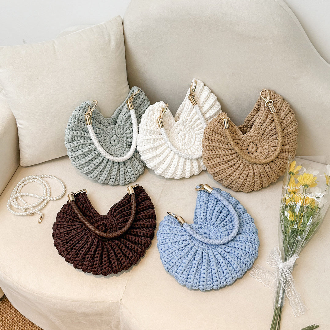 Håndlaget skulderveske i muslingsdesign Skanto