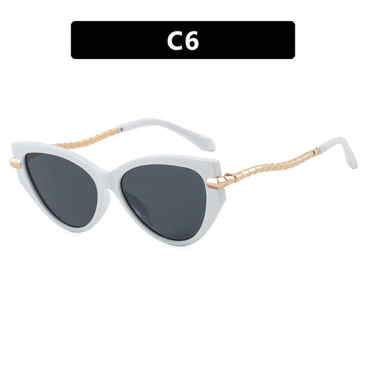 Women's Cat-Eye Sunglasses with Elegant Metal Frame and Stylish Accents Skanto