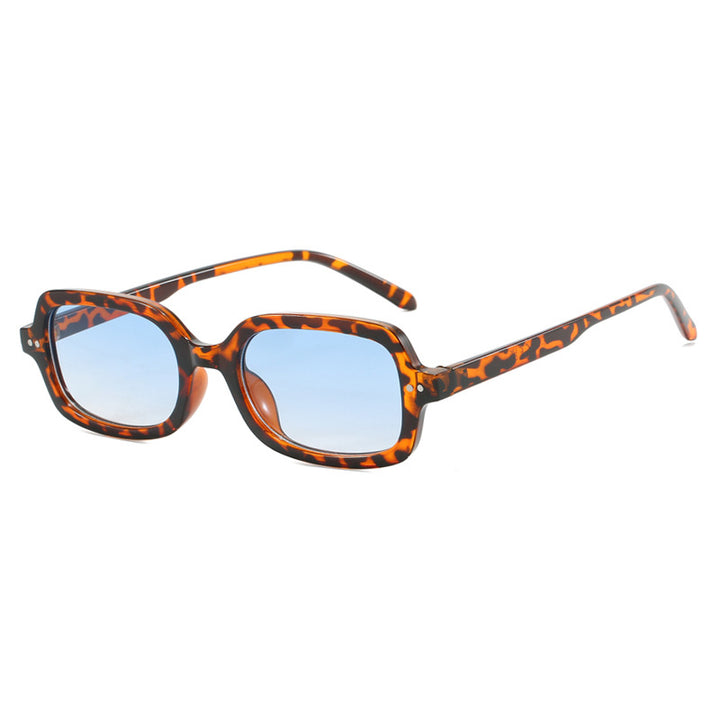 Women's stylish sunglasses in elegant retro design Skanto