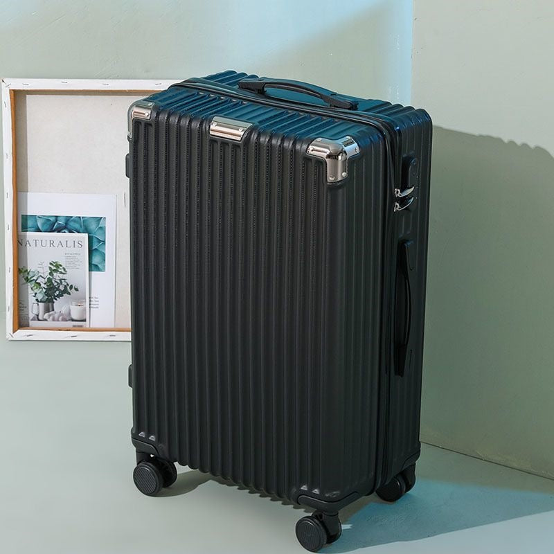 Hardsided suitcase with 360-degree rolling system and integrated safety feature Skanto
