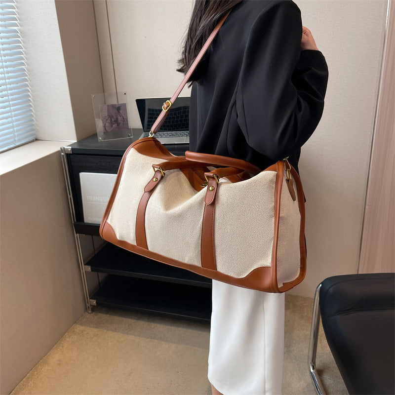 Sporty reise bag med avtakbare skulderremmer Skanto