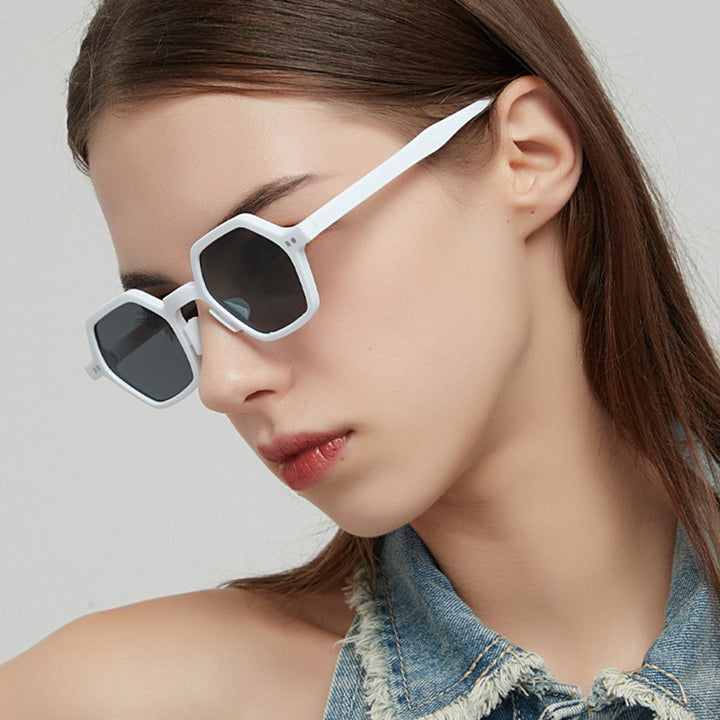 Dame sekskantet solbrille med gjennomsiktig ramme Skanto