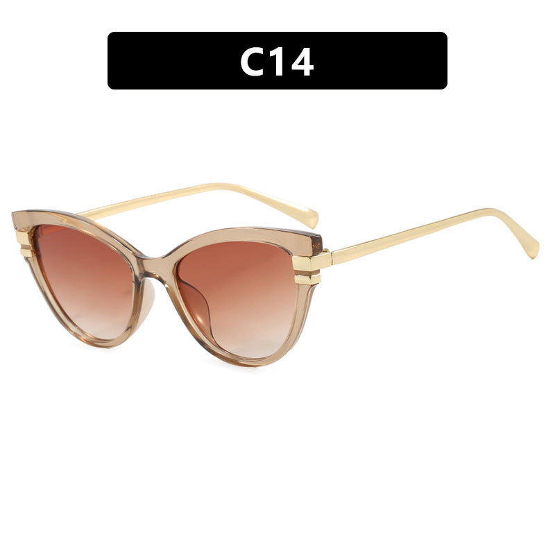 Damer Cat-Eye solbrille med elegante metallakenter Skanto