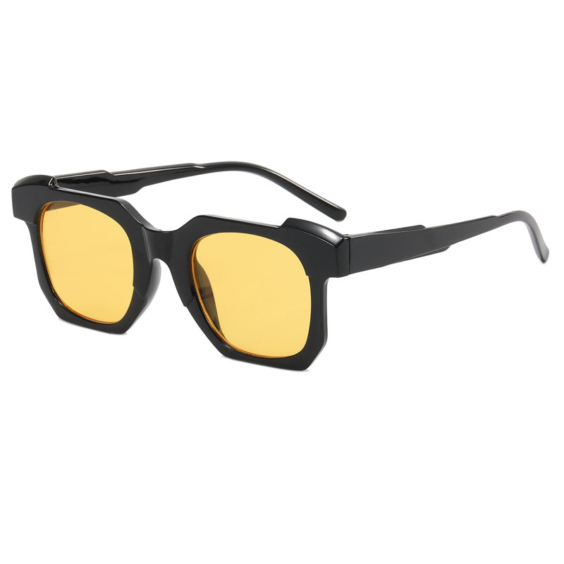 Dame moteriktig solbrille i innovativt heksagon-design Skanto