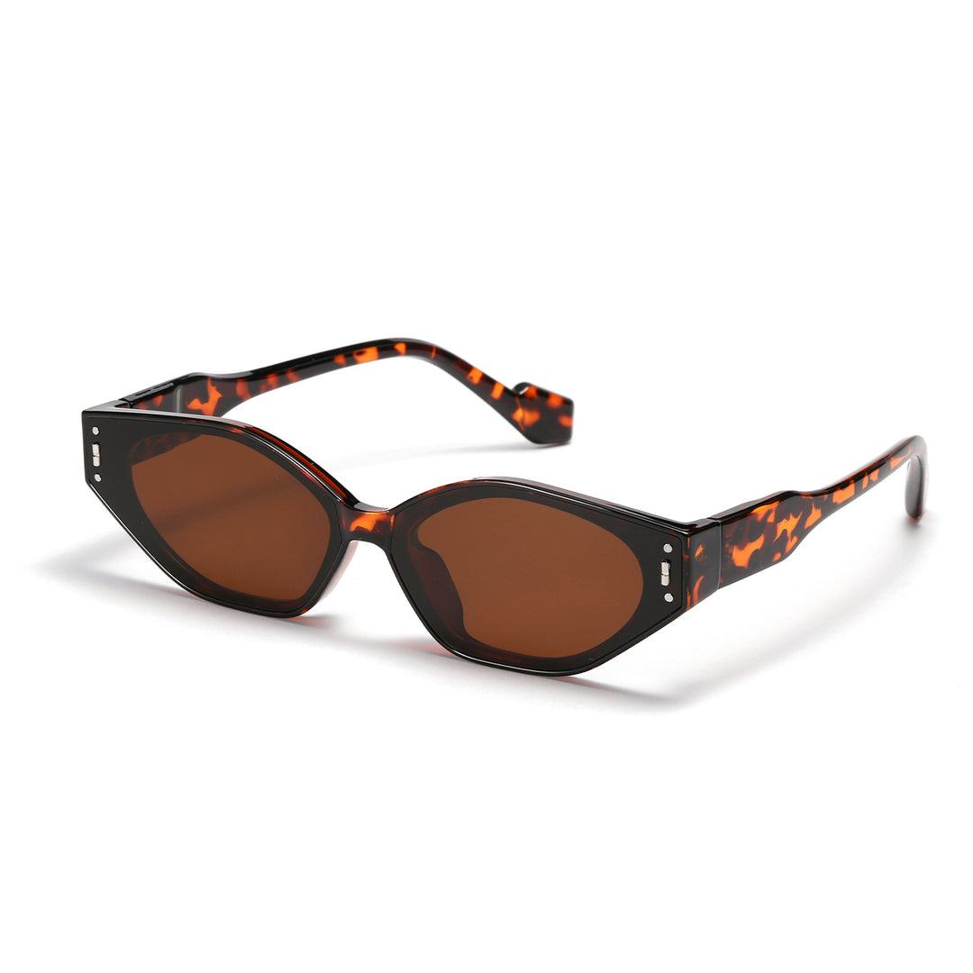 Dame geometrisk solbrille i futuristisk design Skanto