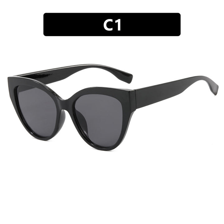 Women's Cat-Eye Sunglasses with Extravagant Frame and UV Protection Skanto