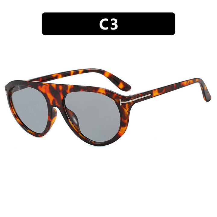 Women's Cat-Eye Sunglasses with Protective UV Filter and Mirrored Lenses Skanto