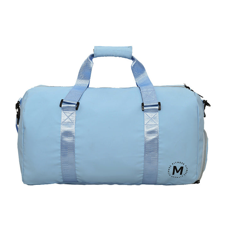 Sportslig fitness duffelbag med robust materiale og intelligent romdesign Skanto