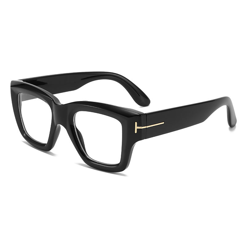 Dame moteriktig firkantet solbrille med UV-beskyttelse og elegant design Skanto