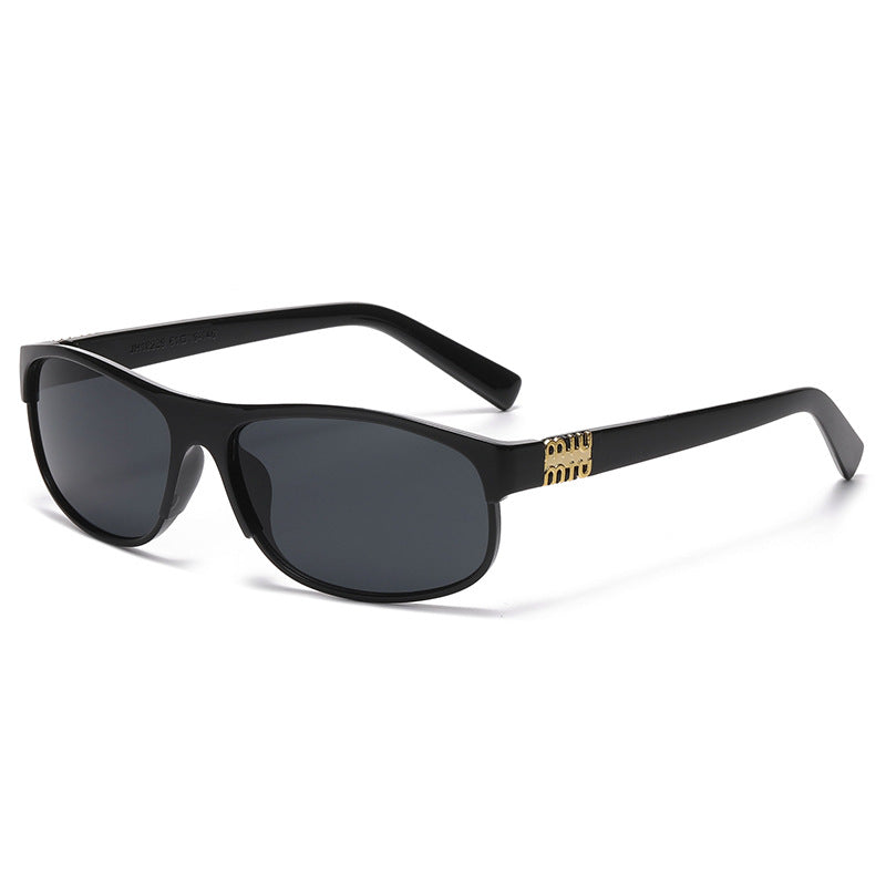 Women's fashion sunglasses with polarized lenses and stylish frame Skanto