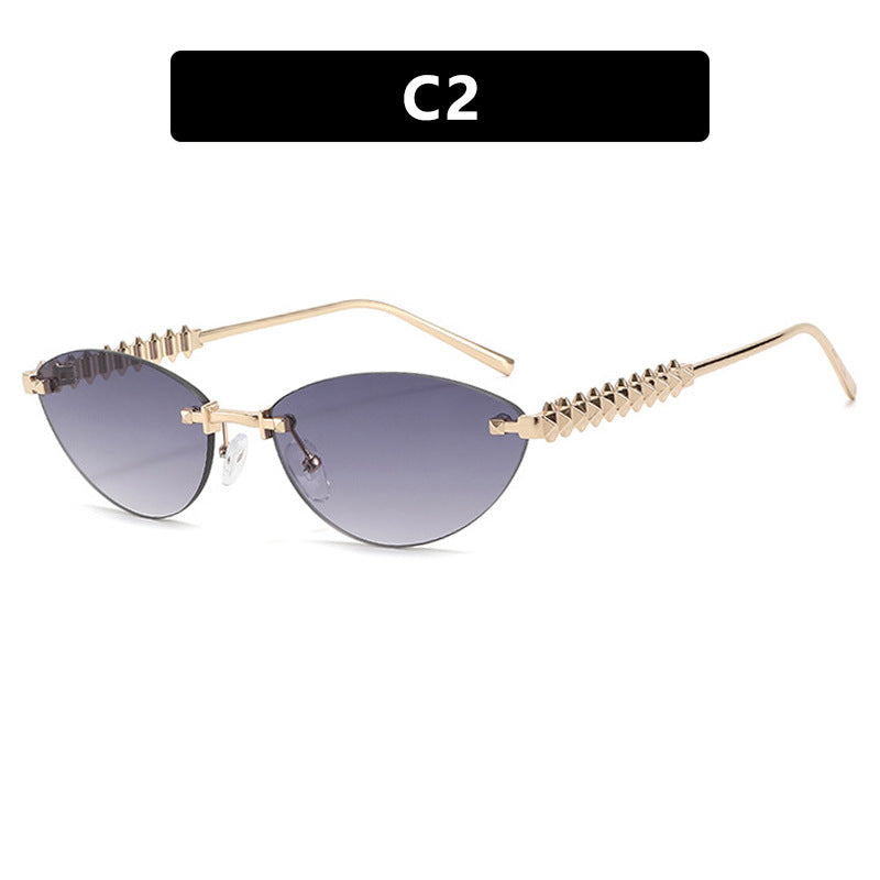 Women's sunglasses in modern, geometric design with stylish metal frame and UV protection Skanto