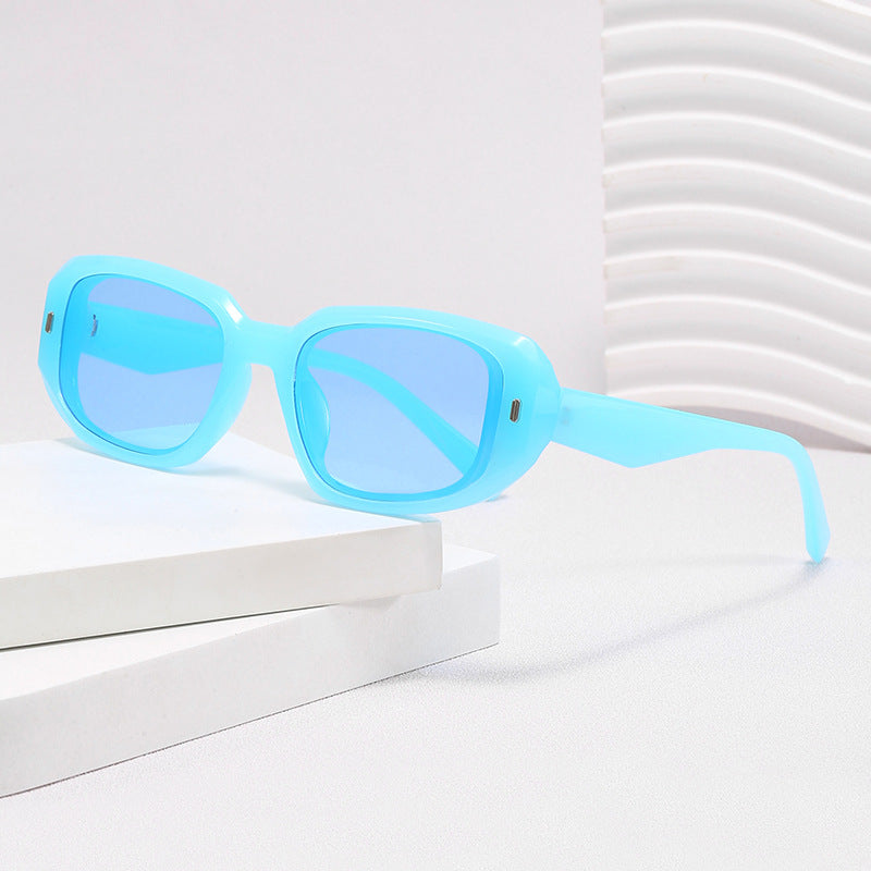 Damer oversized moteriktig solbrille Skanto