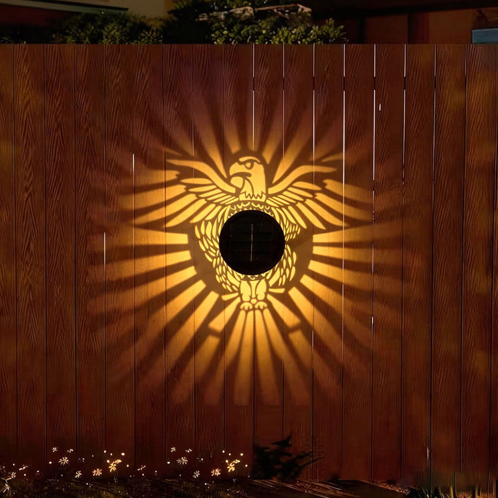 Solarlampe med intrikate mandala utskjæringer og varm LED spotlight Skanto