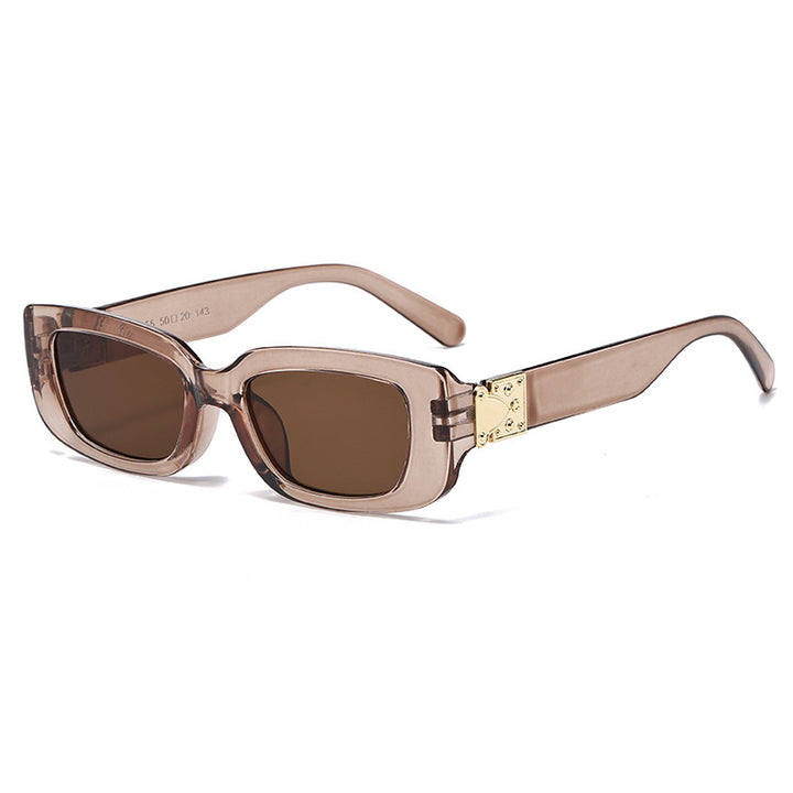 Women's cat eye sunglasses with modern accents Skanto