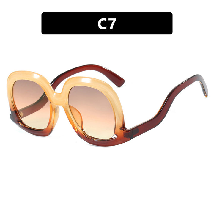 Women's oversized sunglasses with modern design Skanto