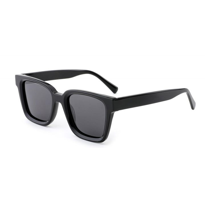 Dame moteriktig solbrille i kvadratisk design med polariserte linser Skanto