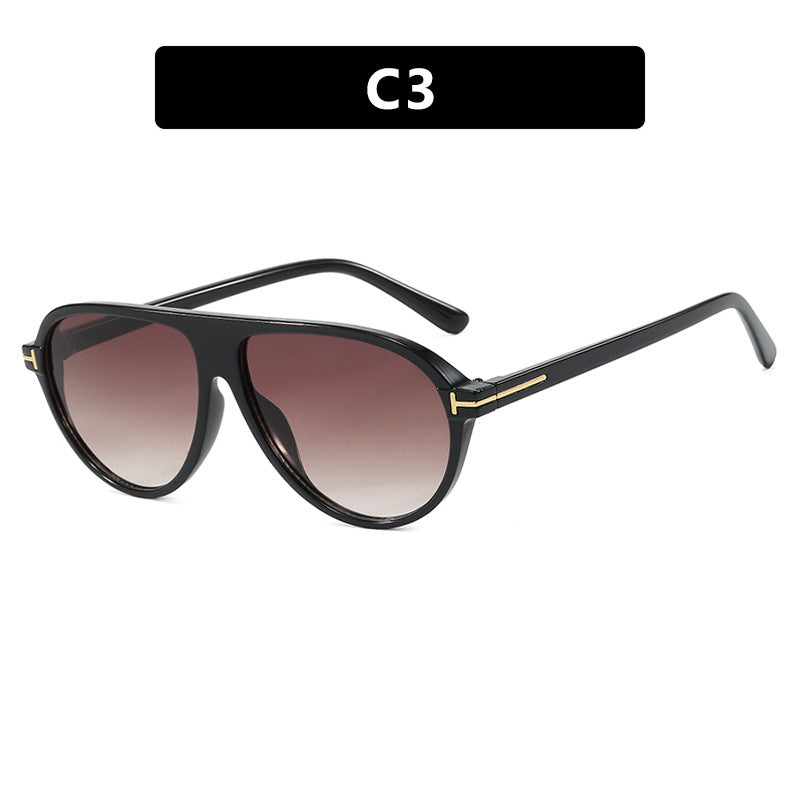 Women's trendy oversized sunglasses with elegant metal frame and UV protection Skanto
