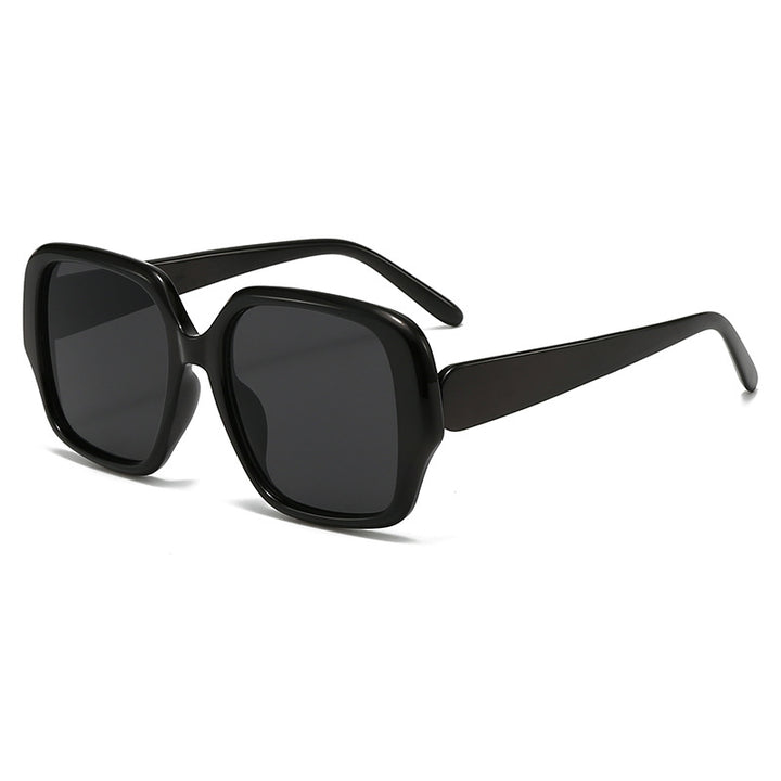 Dame moterisk kvadratisk solbrille med bred ramme Skanto