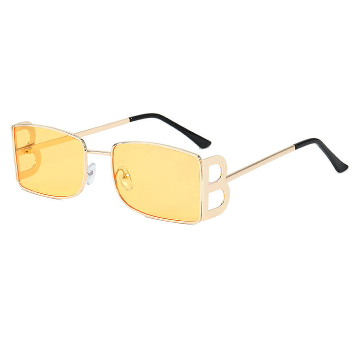 Dame Designer-solbriller med iøynefallende ramme Skanto