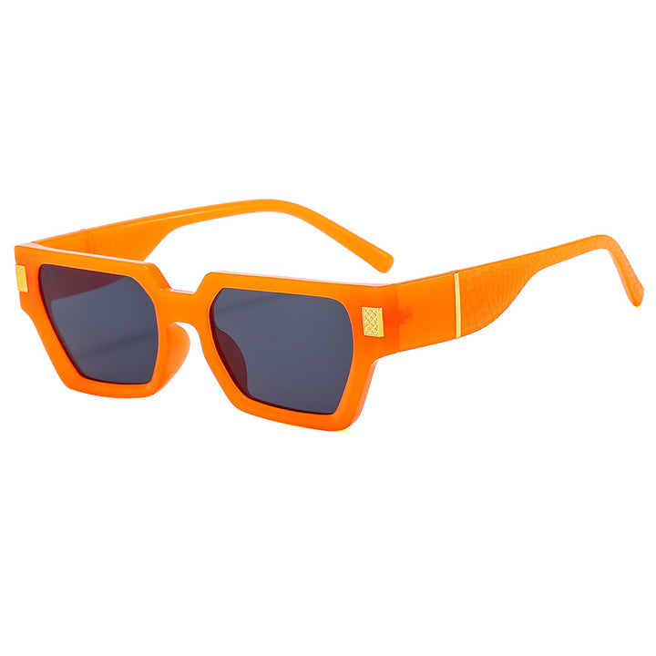 Dame Modish solbrille i markant design med Honeyglass og strukturert ramme Skanto